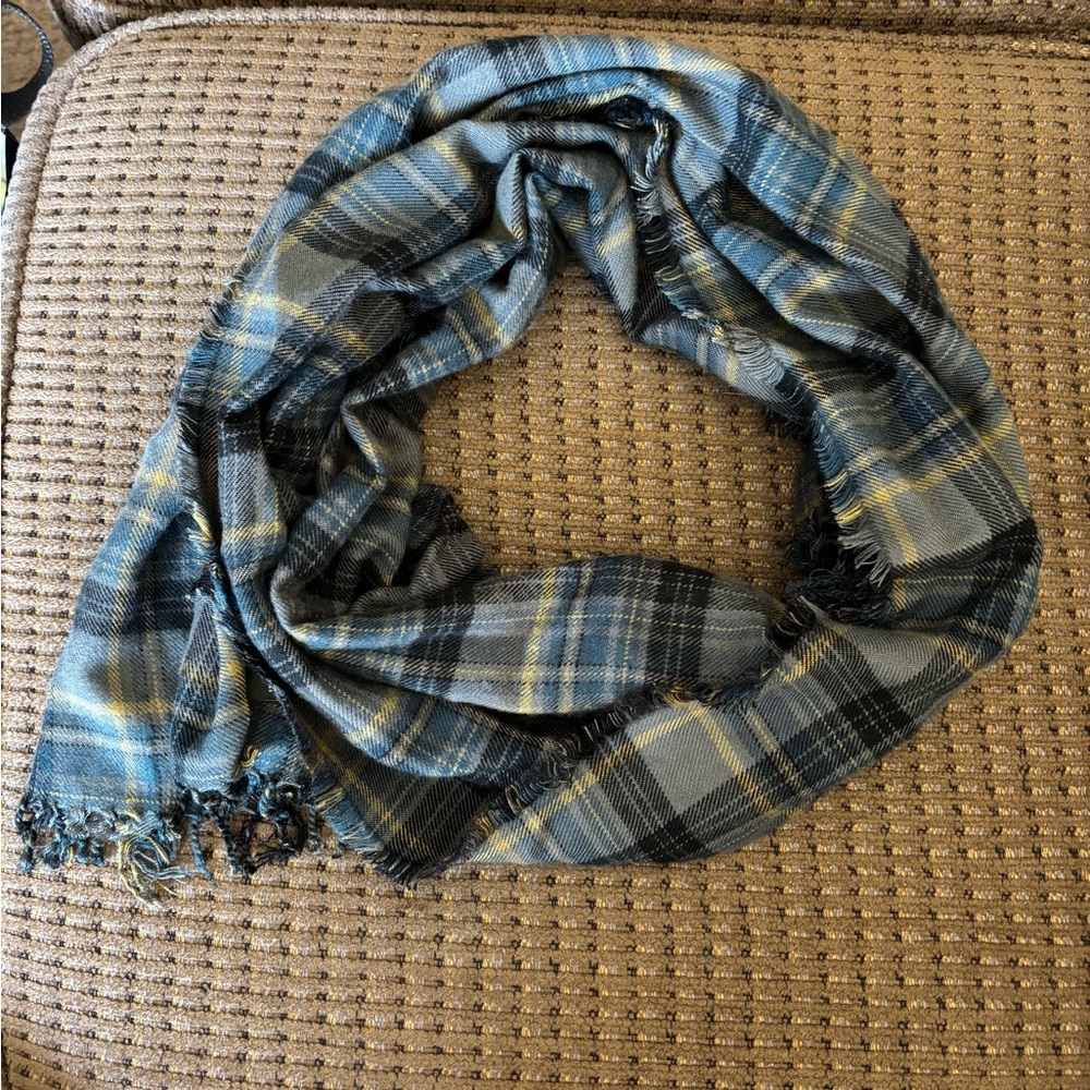 Eddie Bauer Plaid Men’s Scarf